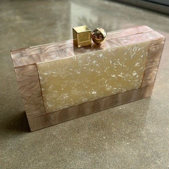 Pearl Clutch - Picture 6 of 10